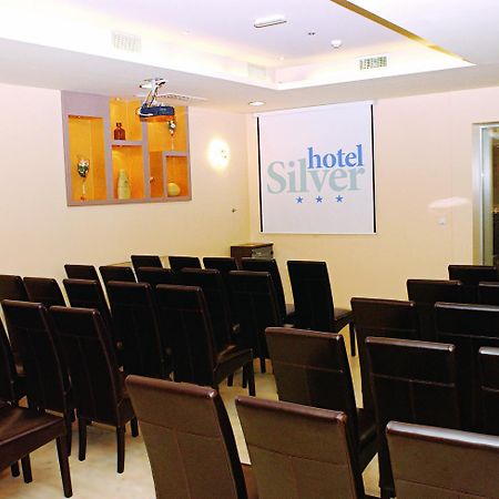 Hotel Silver Osijek Buitenkant foto