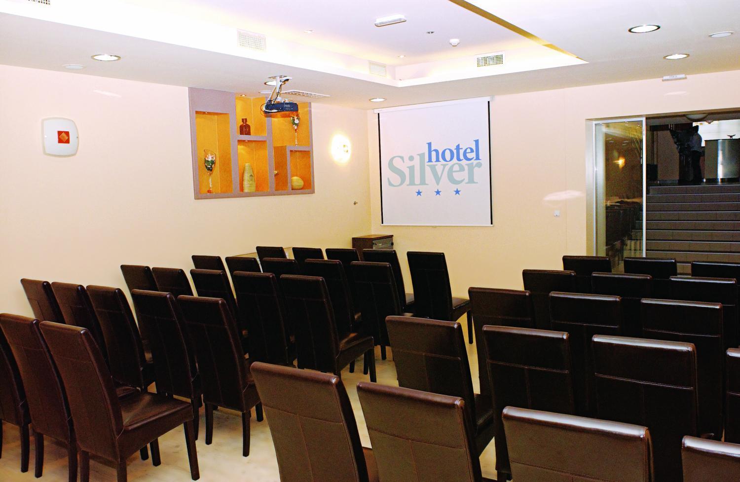 Hotel Silver Osijek Buitenkant foto