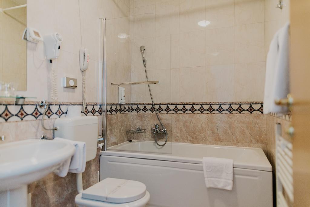 Hotel Silver Osijek Kamer foto